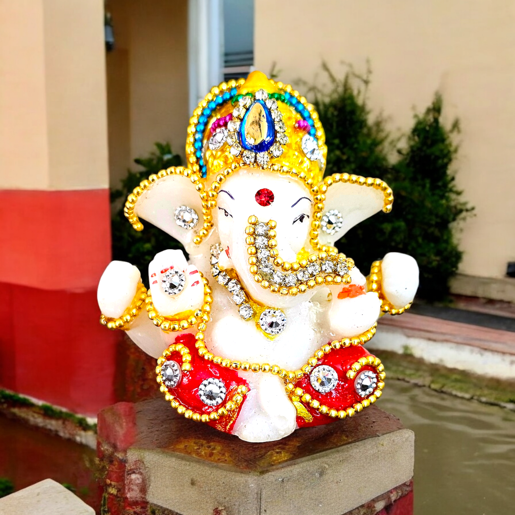 Noblenest White Ganesh Idol for Car Dashboard & Home Decor, 2.5 Inch – Ganpati Statue for Puja Room & Office Desk